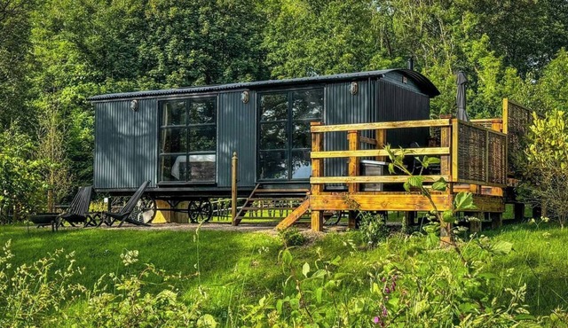 The Burrow, a Stunning Cumbrian Shepherd’s Hut