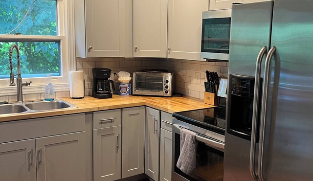 The Burrow at Burr Oak - 3 BR 2 Bath Perfect Getaway Cabin