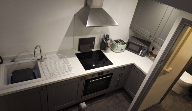 The Butchers Cottage at The Butchers Arms, Oakridge Lynch