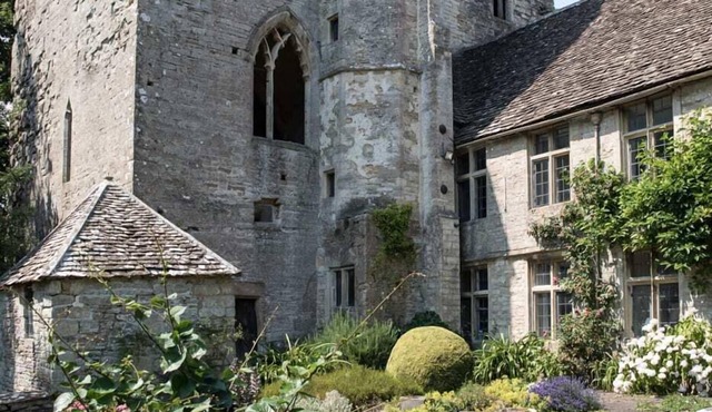 The Butlers Bungalow - Beverston Castle Cotswolds