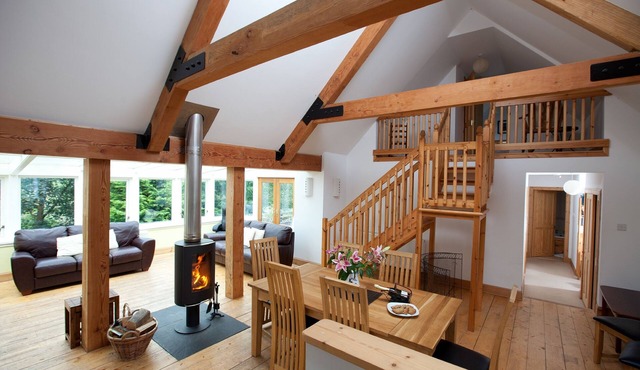 The Byre Farm Cottage In The Trossachs With Pool And Hot Tub