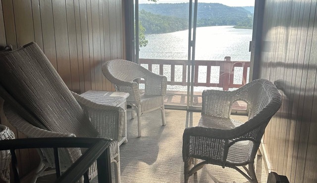 The Cabin at Cato Creek Tenkiller Lake