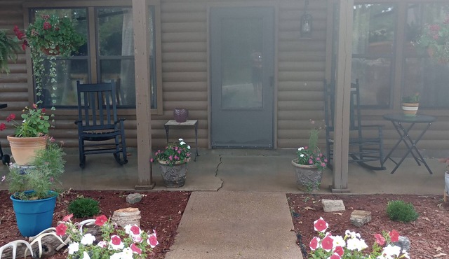 The Cabin at Stormy Mountain Ranch, 800acre Ranch. ATV, Horses or Jeeps welcome
