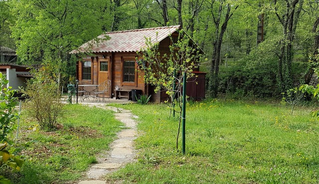 The cabin of pioupiou and its swimming pool, its spa
