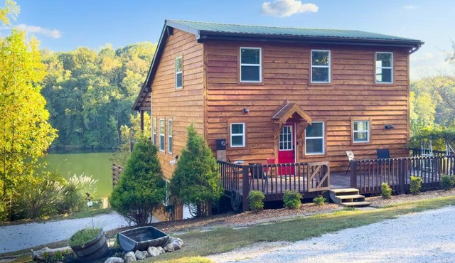The Cabin on Eagle's Nest Cove of Watts Bar Lake