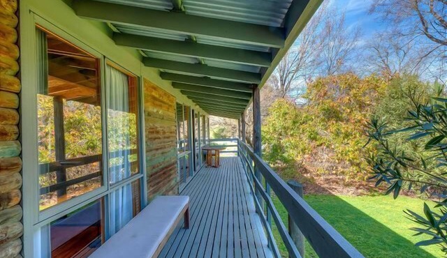 The Cabin, Porepunkah