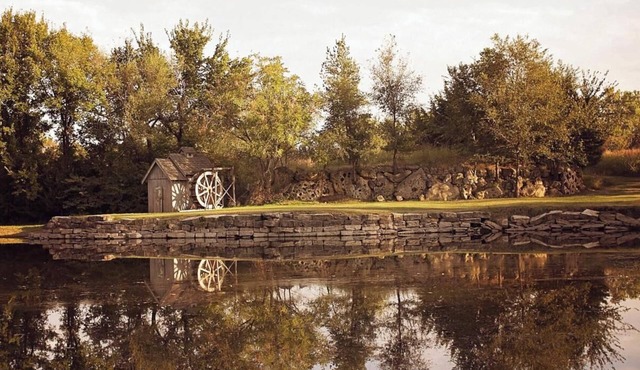 The Cabin Retreat on 47 acres, fishing, kayaking, views!