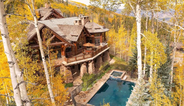 The Cabin | Ski-in/Ski-out at 2 Mountains, Heated Deck, Sauna & Home Theater