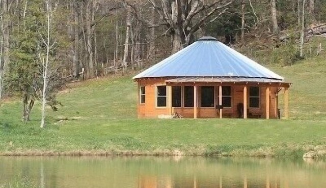 The Cabins at Rose River Farm