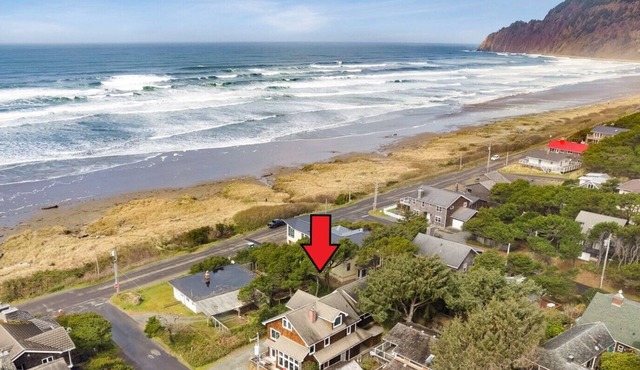 The Cachalot MCA# 50330- Oceanview, 1/4 block to beach, Dogs OK, Game room