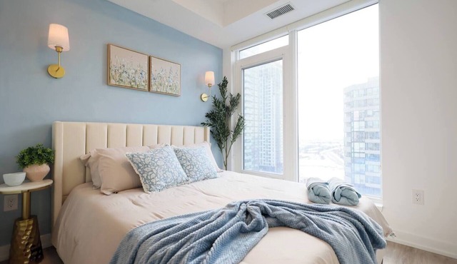 The Calm House | 5 mins Walk to Square One Mall