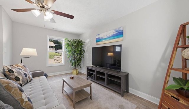 The Calm Nest - Close to CFV Hospital & Ft. Bragg
