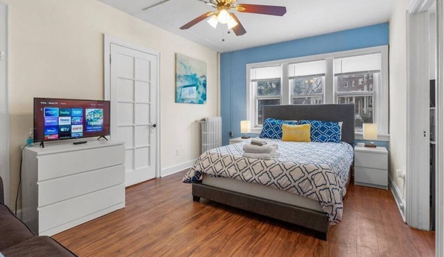 The Calm Suite*Walk to Plaza*Free Parking Space
