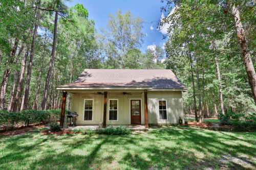 The Camellia Cottage - private family space