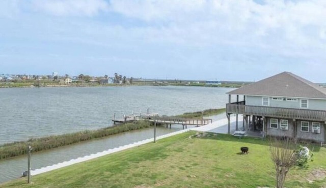 The Camp House on Saltwater Lake