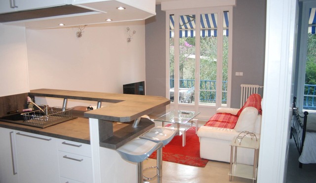 The campaign in the city and 2 from the sea - modern 2 p - residential area