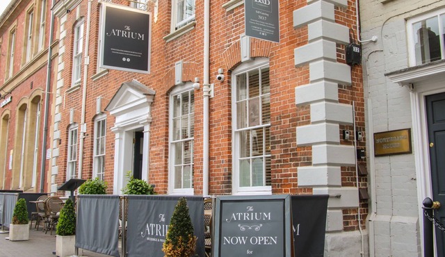 THE CAMPBELL PENTHOUSE SUITE, romantic in Bridgnorth