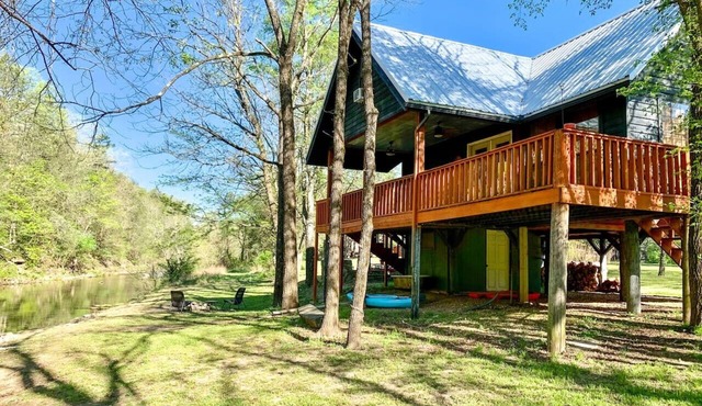 The Camphouse ~ ON Livingston Creek