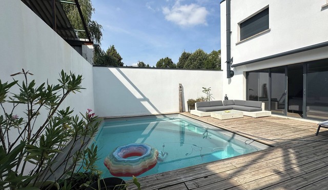 The cannery, space and modernity