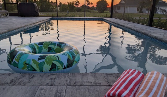 The Cape Escape - New Heated Saltwater Pool. Just 10 minutes from Matlacha.