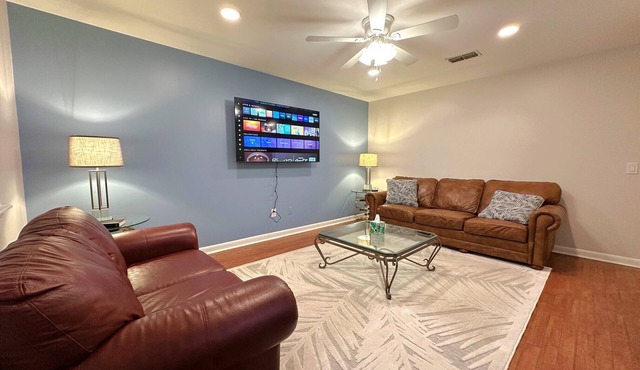 The Captain's Quarters in The Kings Land