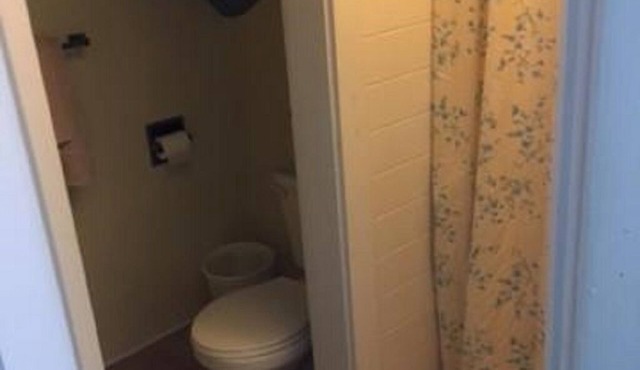 The Caren at Victorian Charm Inn