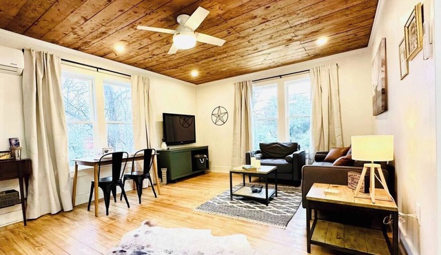 The Carriage House, The Carriage House at Jeter Farmhouse