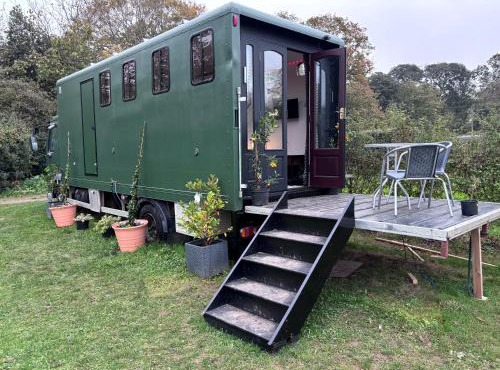 The Carriage Lorry at Tilleys Glamping