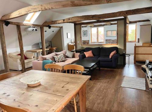 The Cart Loft - Private Apartment on farm in Rye