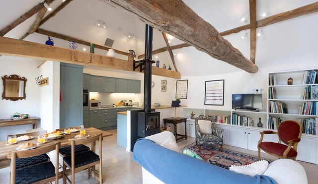 The Cart Shed | Tackley Holiday Let | 2 Beds & Sleeps 4