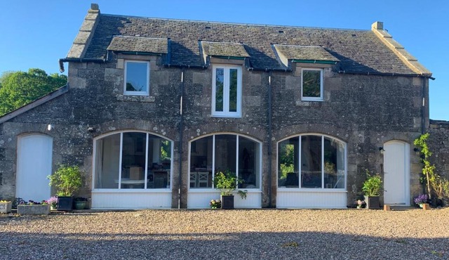 The Carthouse (Luxury 2 bed with private hot tub)