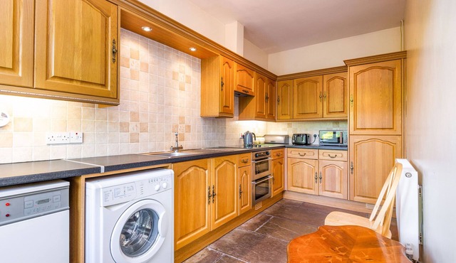 THE CARTHOUSE, pet friendly, with a garden in Woolhope