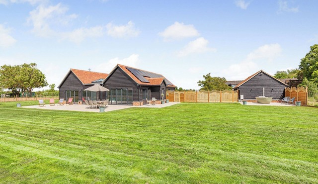 The Cartlodge - UK48579