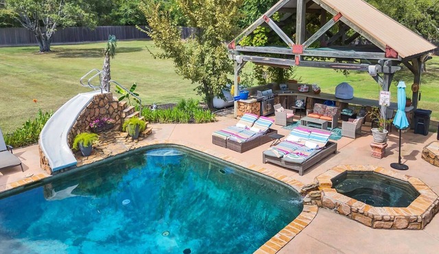 The Casa Luna - Boho A-frame House w/Pool & Hot Tub, Casa Luna - Boho A-frame House w/Pool & Hot T