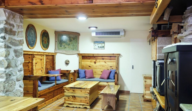 The Casal de Nicolás 8 up to 14 people