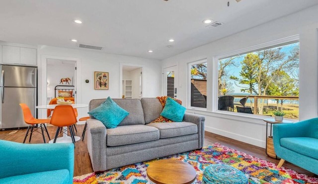 The Casita @ Lago Vista Waterfront with Views