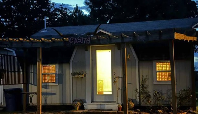 The Casita & Longhorn Lodge at Davis Ranch Retreat