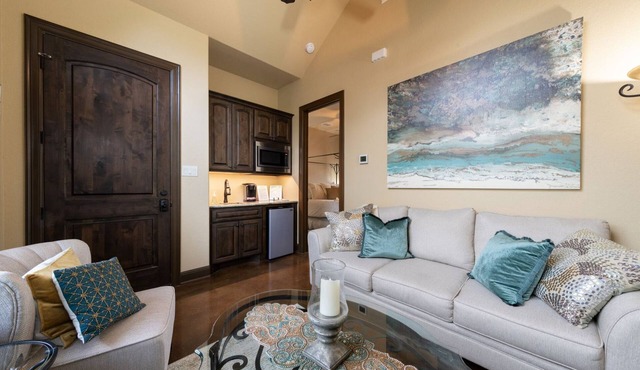 The Casitas At Gruene, #3 Romance Casita