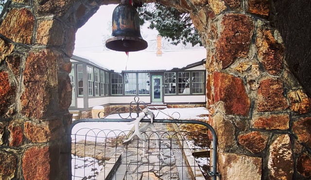 The Cattleman's Headquarters - A Historic Ranch Retreat