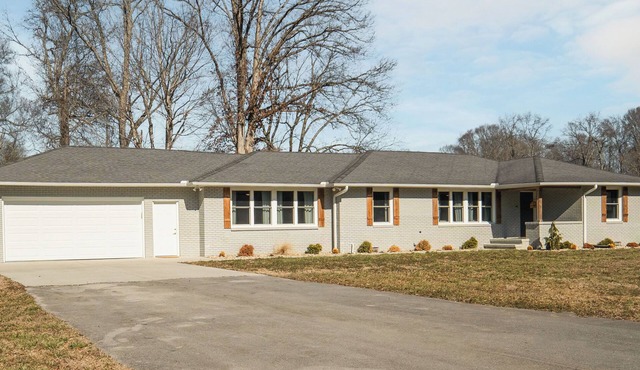 The Cattleman's House- 4 Bed, 2.5 Bath, located in McMinnville, TN.