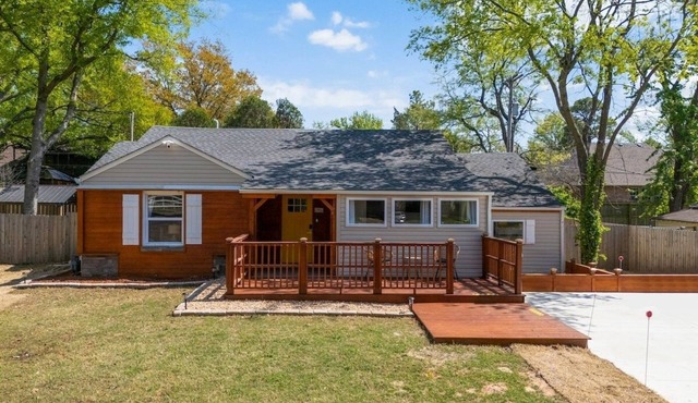 The Cedar House in Highland Park