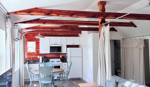 The Cedar Loft/Apartment