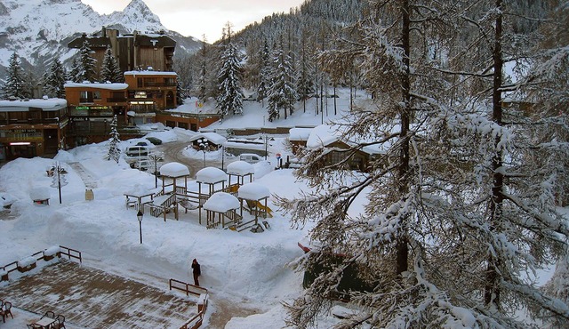 The center of the resort, Charming Apartment 6/8 people