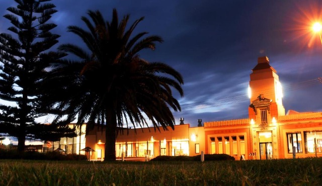 The Central Hotel Motel Lakes Entrance