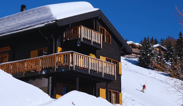 The chalet “Chratidudel” on Bettmeralp is at an elevation of 1,960 m and offers