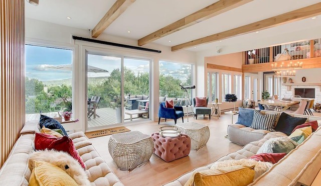 The Chalet des Laurentides is the ultra equipped Mansion you need!