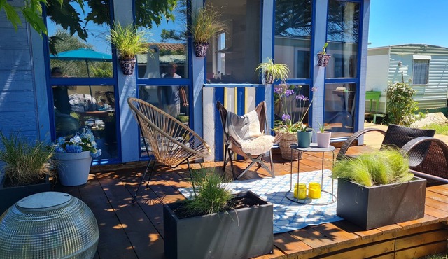 The chalet facing the beach of Les Seulières