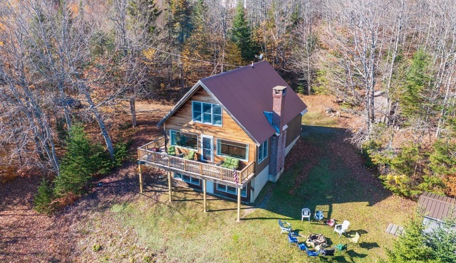 The Chalet on the Ridge-19 min to Sugarloaf and ITS access!