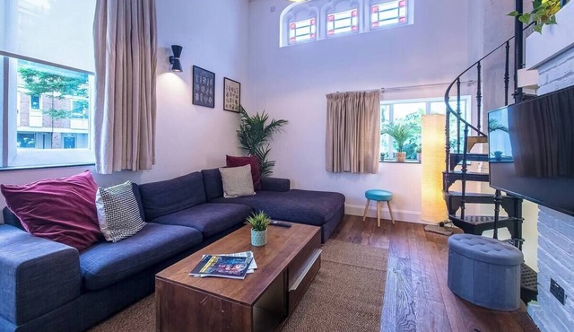 The Chancel · Stunning Historic Chancel Home Near DLR I PTK | Pass the Keys