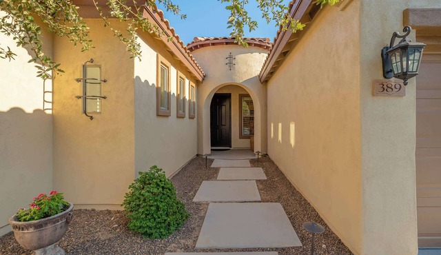 The Chandler Villa · Spacious 3BR Home